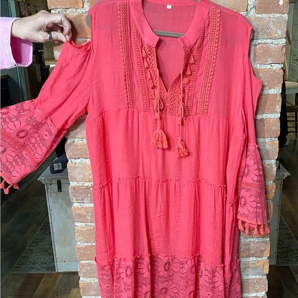 EUC Coral Boho Tassel Dress w/Cold Shoulder and Lace Trim Details Tiered Skirt - Picture 2 of 6